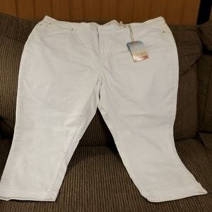Signature Levi capri
